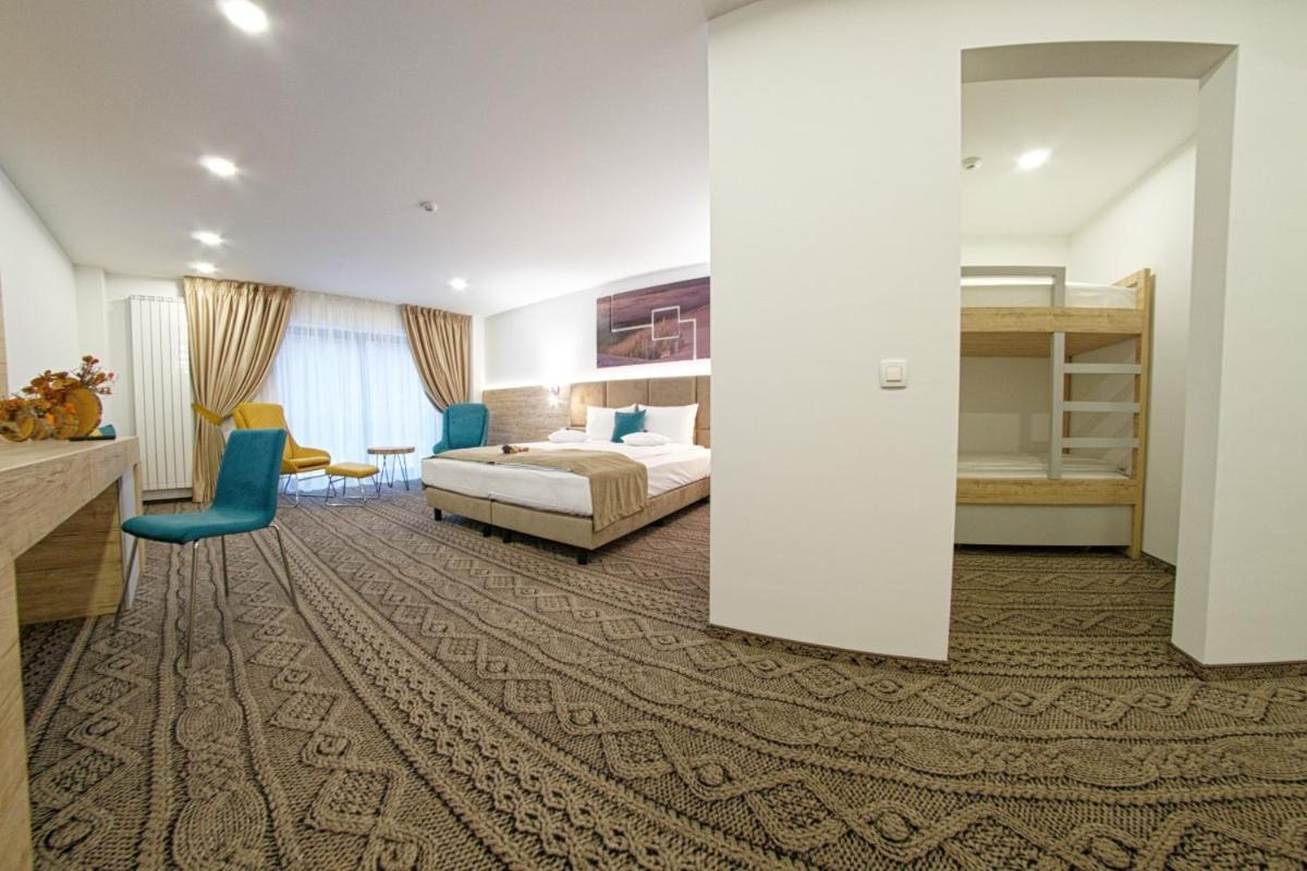 Aquarius Boutique Hotel Campulung Moldovenesc Room photo